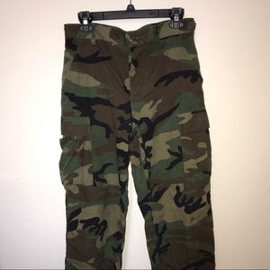 Army vintage camo cargo pants!!